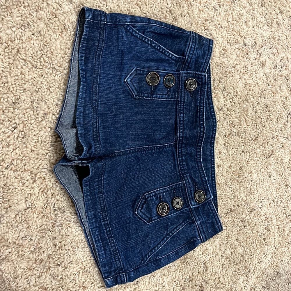 Express size 0 blue jeans shorts with cute buttons!